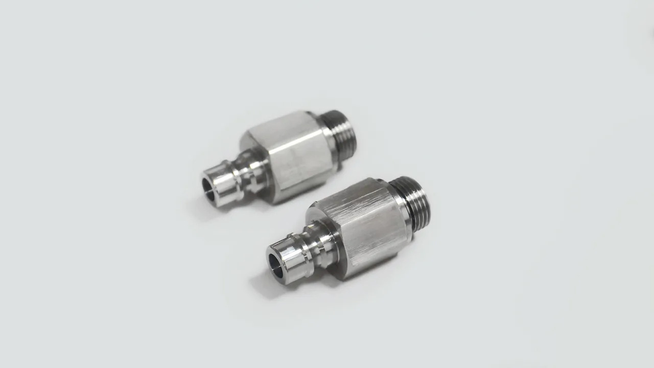 CNC обрабатывая часть
