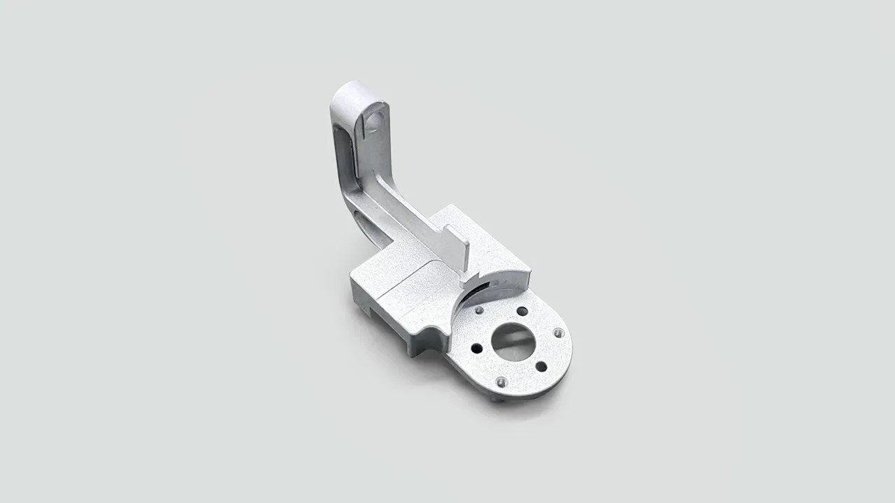 CNC обрабатывая часть